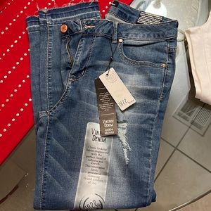 1822 denim